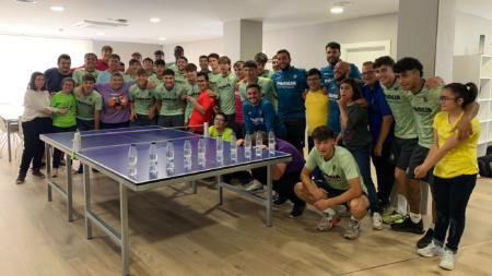 Miralcamp acull la trobada entre el Juvenil i La Panderola endavant